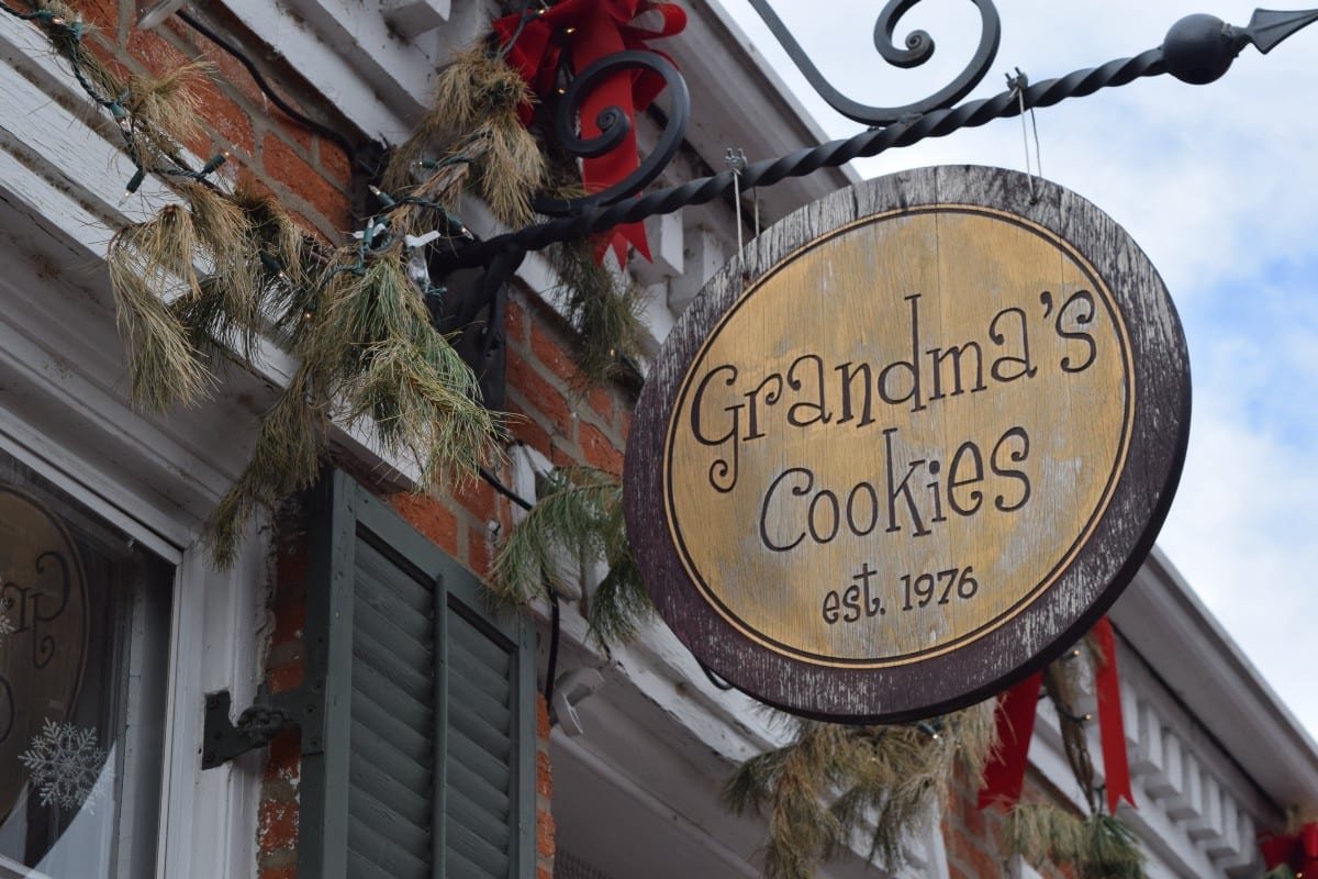 Saint Charles Tradition Of Grandma's Cookies â Mili Mena â Medium